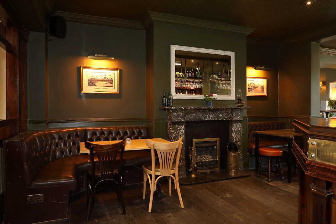 The Avenue Bed & Breakfast Durham Bagian luar foto