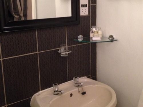 The Avenue Bed & Breakfast Durham Bagian luar foto